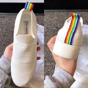 Steve Madden White/Rainbow Beale 7.5, Pride sneakers, brand new in box